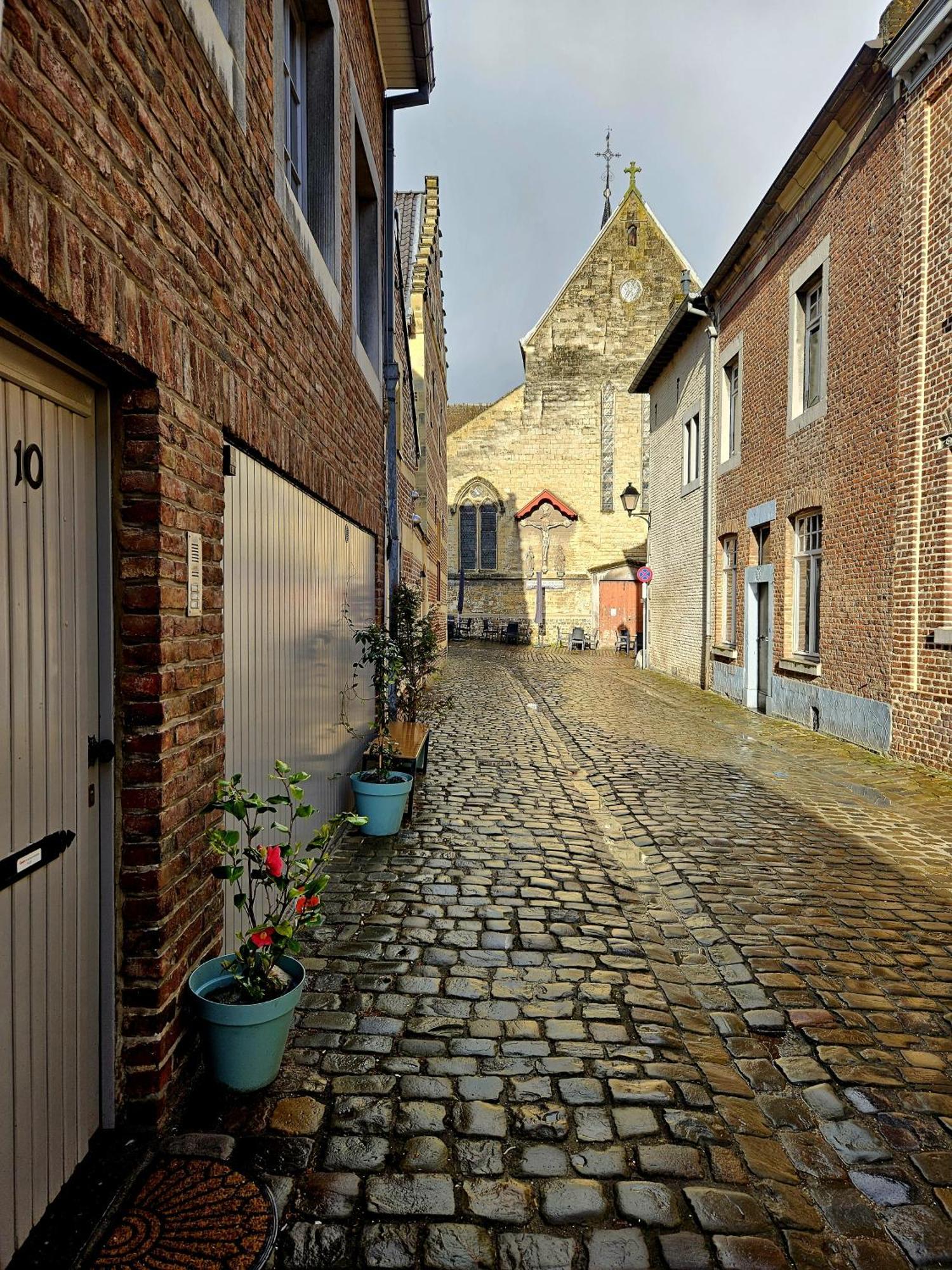 Begijnhof Historica Tongeren Lägenhet Exteriör bild